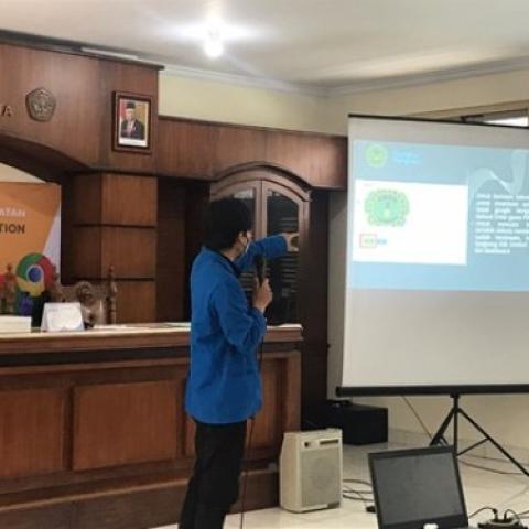 Mahasiswa Kampus Mengajar dari PBI UMBY Berikan Workshop Pemanfaatan Teknologi untuk Guru